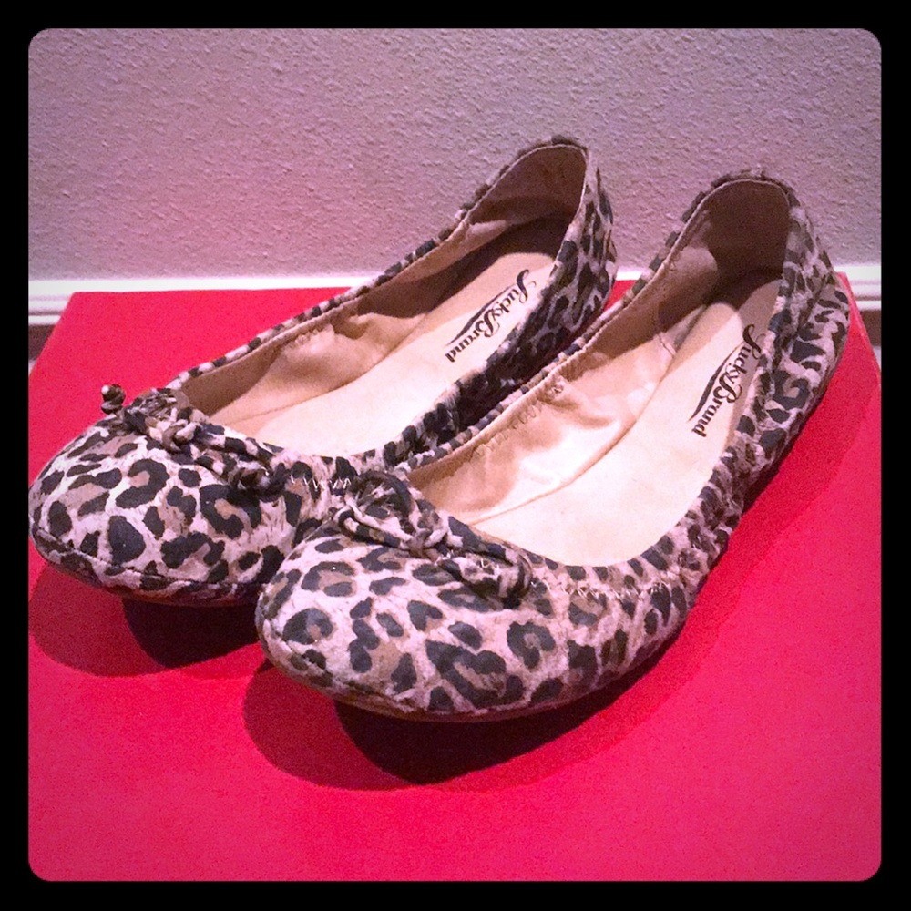 Leopard flats